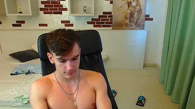 BradyFlint live sex cam