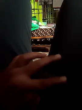 scoozeme's cam snapshot