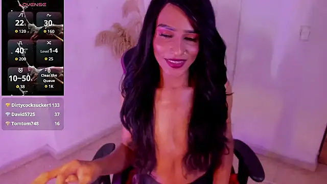 carolinemiller7 live sex cam