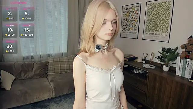 LaureMestler live sex cam