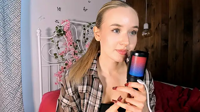 KristleKirst's cam snapshot