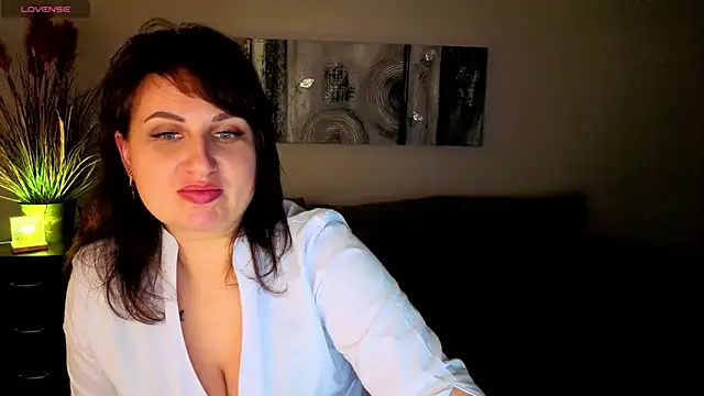 Helen_Rossi's cam snapshot