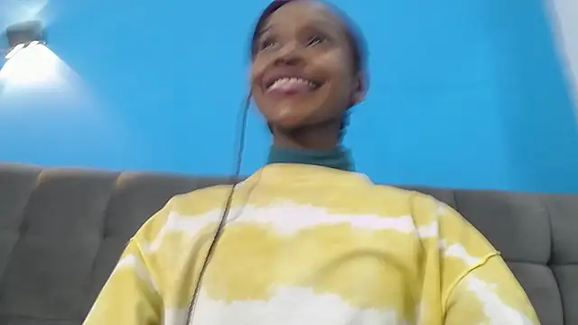 Aliis_Love's cam snapshot