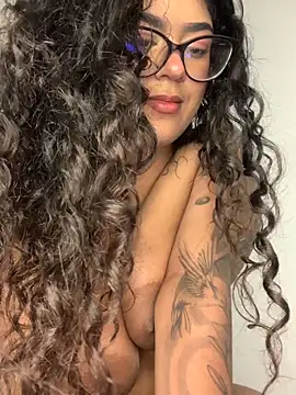 CaroBeach live sex cam