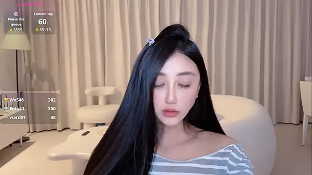 Melody-11's cam snapshot