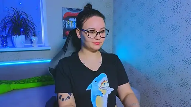 EsterLogan's cam snapshot