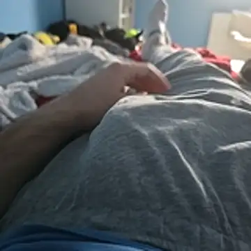 tibi2003_10's web cam