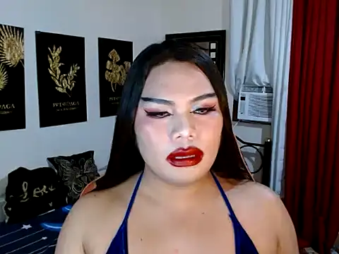 TSbrianaHugeCock's cam snapshot