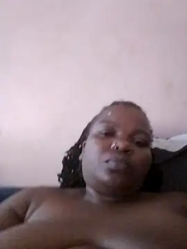 pretty-donna's cam snapshot