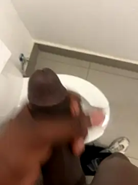 012ptaDickBBC's cam snapshot