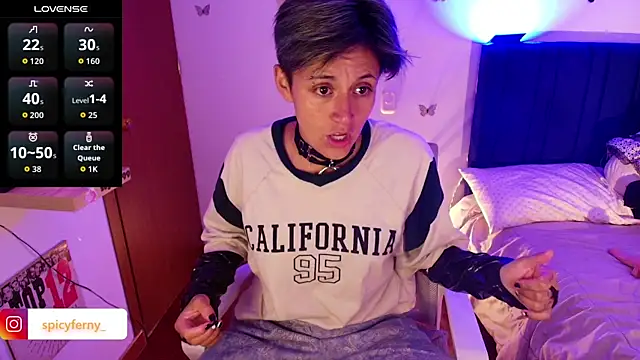 spicyferny live sex cam