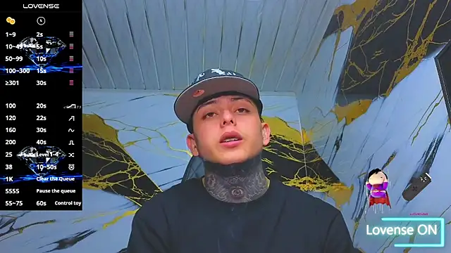 Kevin22_222 live sex cam