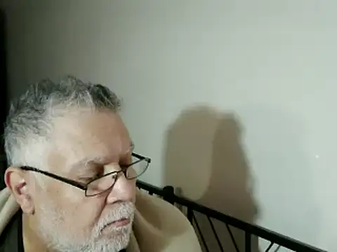 100Tauros live sex cam