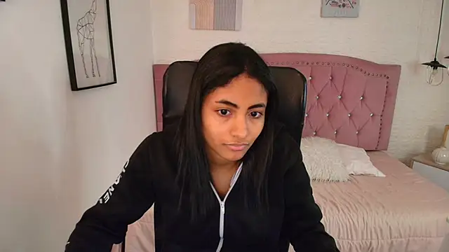 shaneelle live sex cam