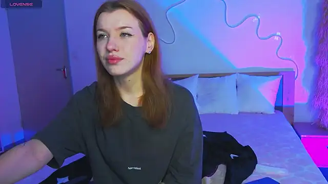 MeganNewCat live sex cam