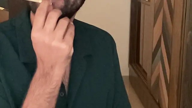 MakeMeAwareAah's cam snapshot