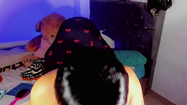 Zakura_hot1 live sex cam