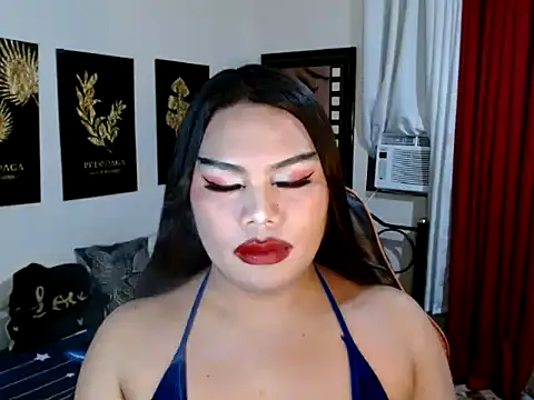 TSbrianaHugeCock's cam snapshot