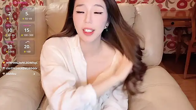 Agelin- live sex cam