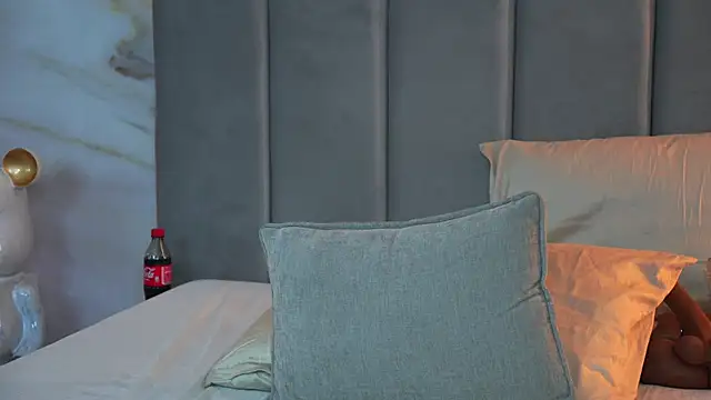 Izabellle02 live sex cam