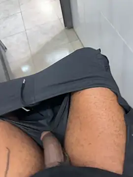 Black-mamba-madingo live sex cam