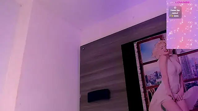 SashaNova live sex cam