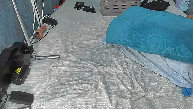 RedAssHottie live sex cam