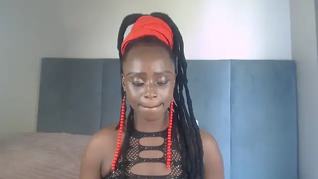 Jah-Queen live sex cam