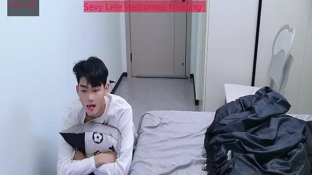 sexyboy-lele live sex cam