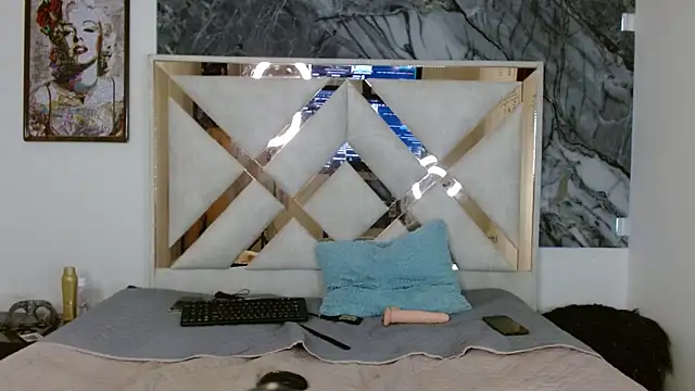 goldentemptationcs live sex cam