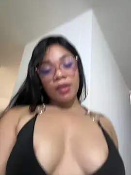 ashley_Tompson1's cam snapshot