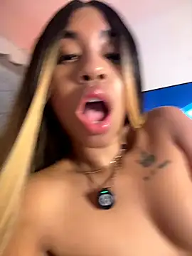 bella__honey live sex cam