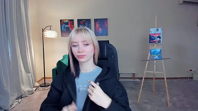 AuraMcvea's cam snapshot