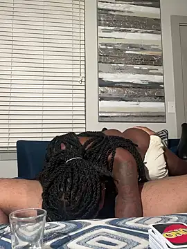 Giselledabodyyy's web cam