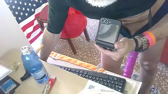 Super_Man_2425's web cam