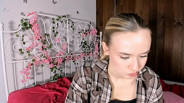 KristleKirst live sex cam