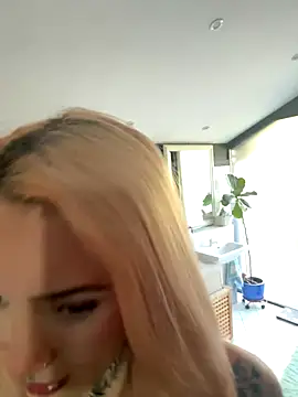 Stella-Kink's cam snapshot