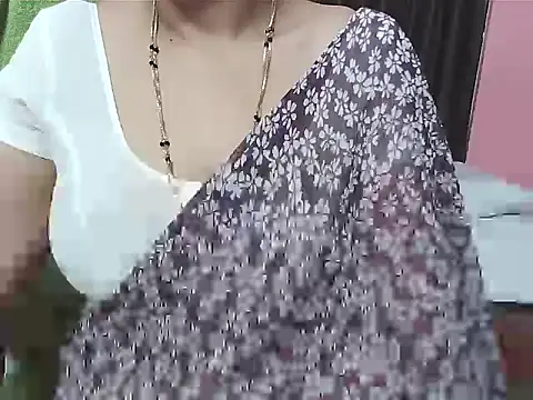 sunitha-3 live sex cam