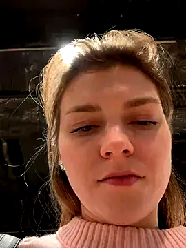 ValenciaShock live sex cam