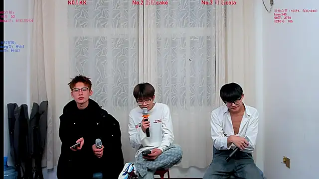 Delicious-boys-001's cam snapshot