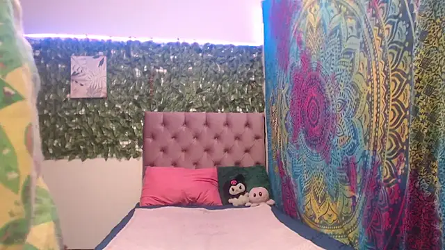 Ishtar_Shakti live sex cam