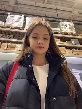 KittyQueeny live sex cam