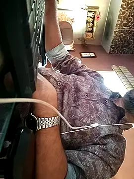 daddy_lip's cam snapshot