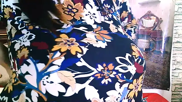 IndianYummy live sex cam