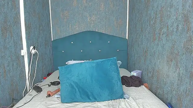 RedAssHottie live sex cam