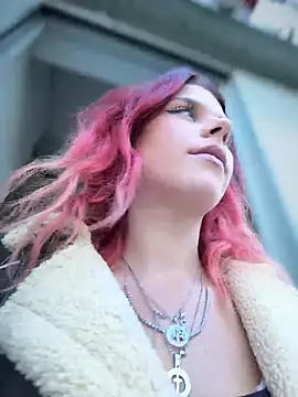 RiriRoseey live sex cam