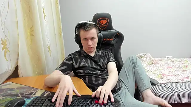 iliaskrislove live sex cam