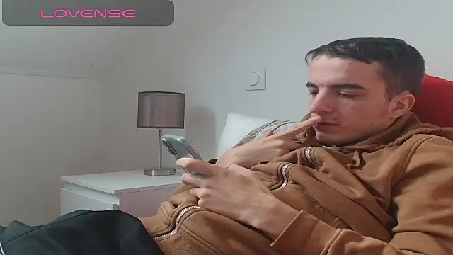 Tombgy07 live sex cam