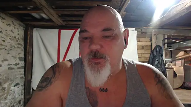 Newfiesausage1972 live sex cam