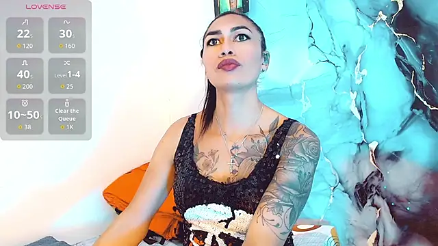 khiara_moretti live sex cam